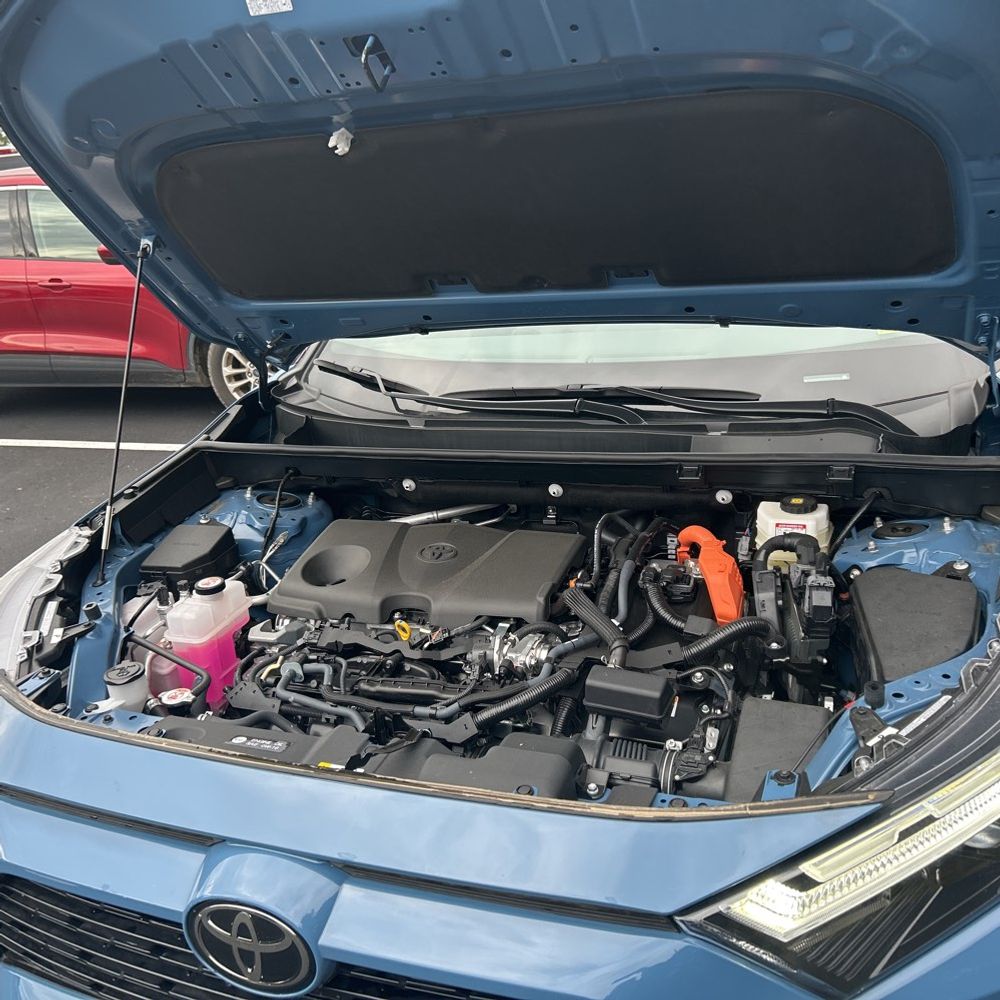 2025 Toyota RAV4 Hybrid XSE