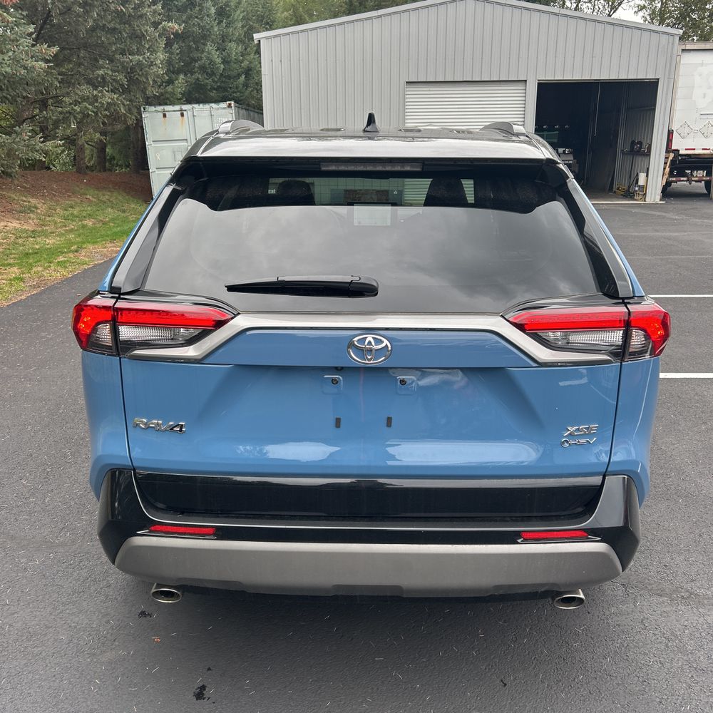 2025 Toyota RAV4 Hybrid XSE