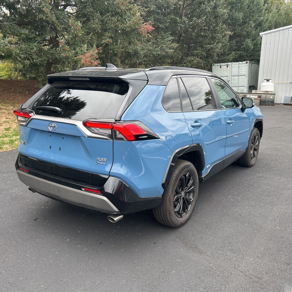 2025 Toyota RAV4 Hybrid XSE