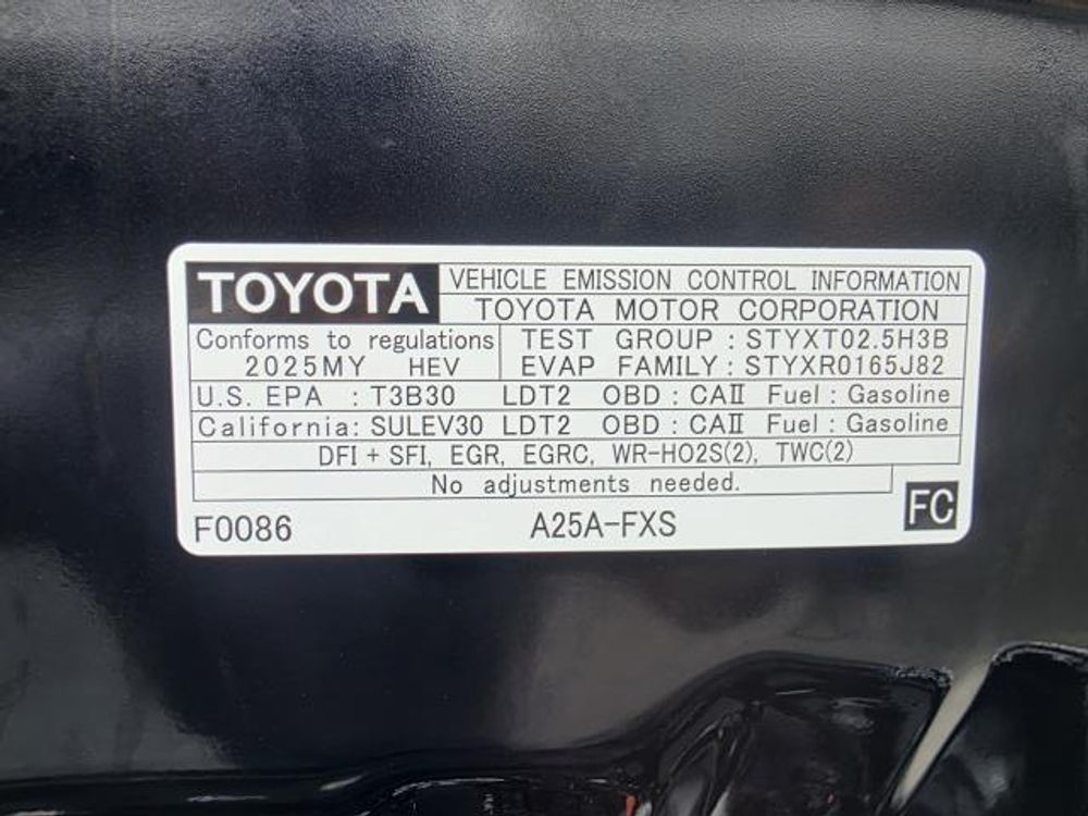 2025 Toyota RAV4 Hybrid XLE