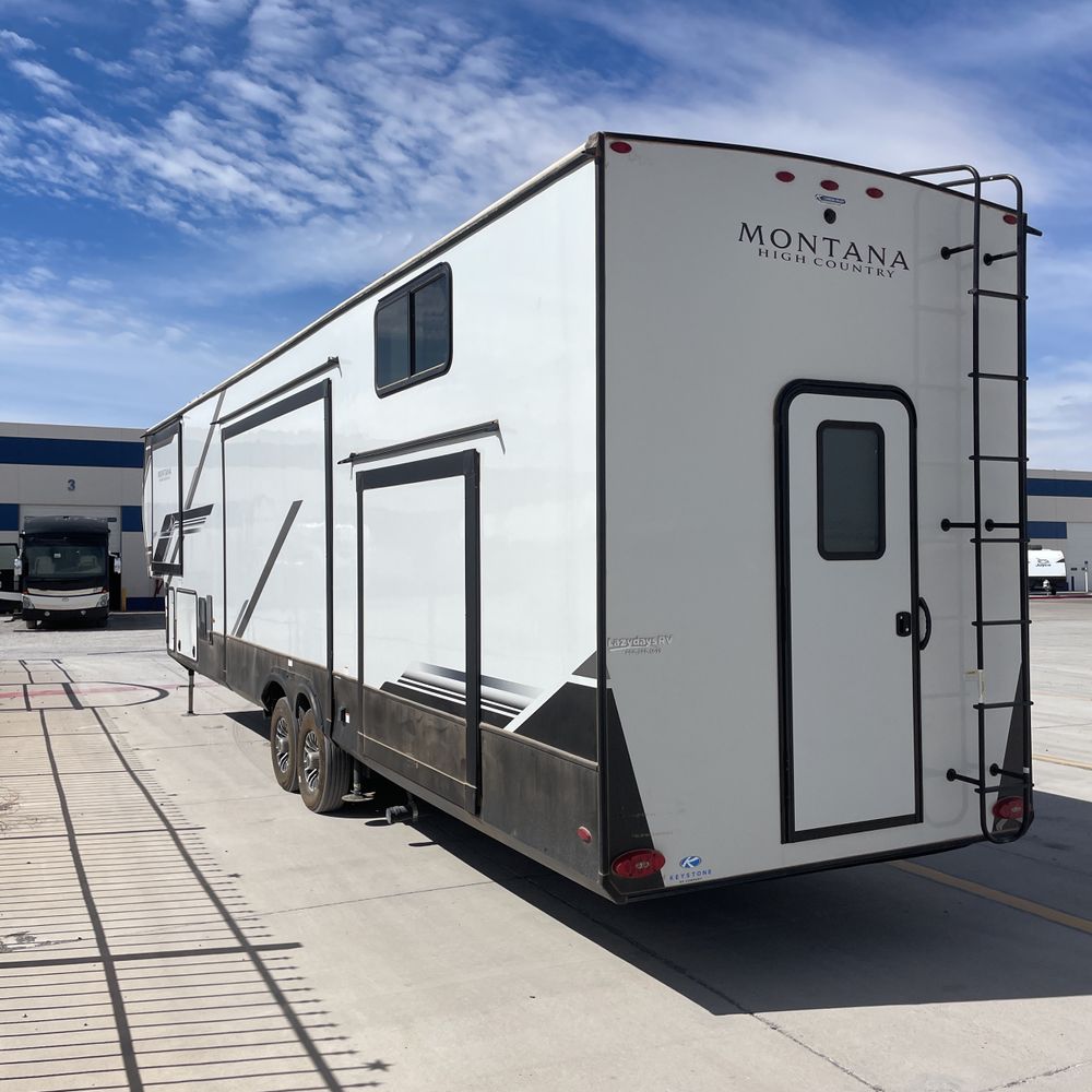 2024 Keystone Powersports Montana