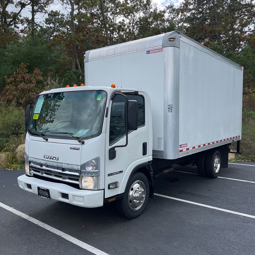 2013 Isuzu NPR HD Box Truck