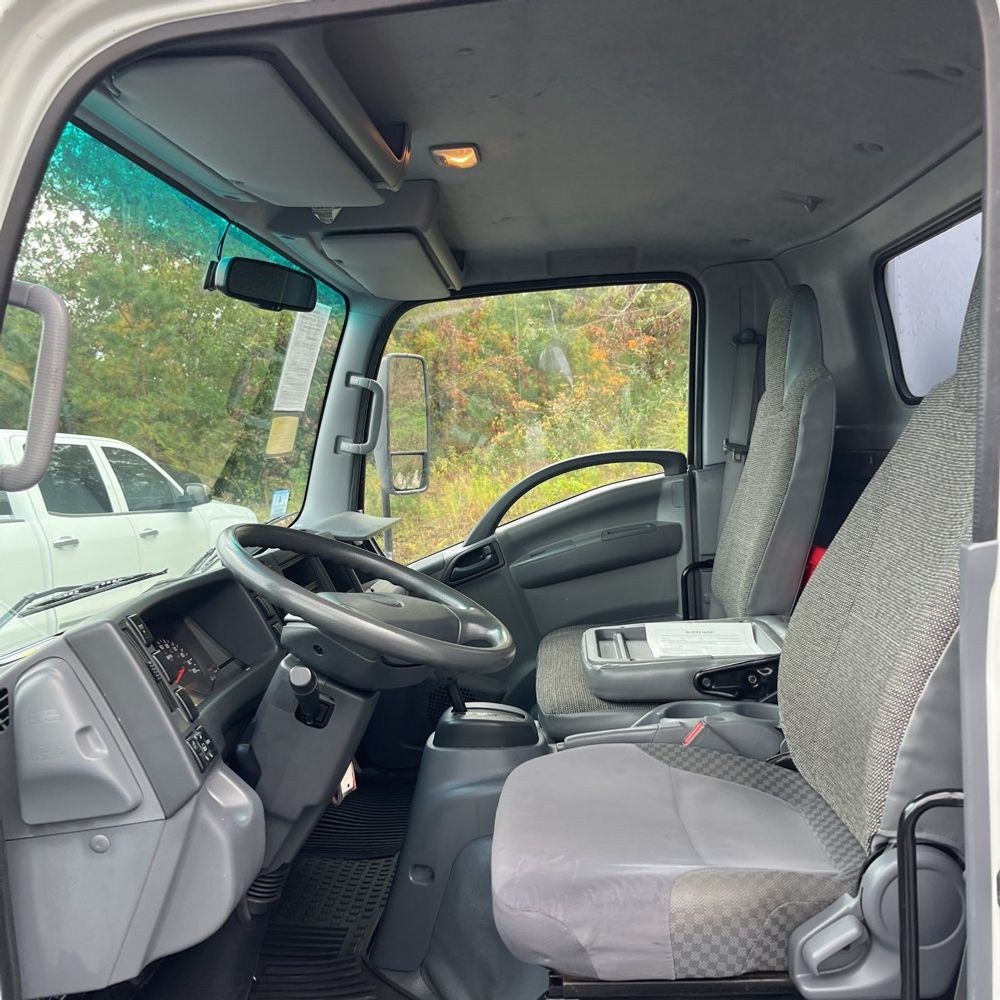 2013 Isuzu NPR HD Box Truck