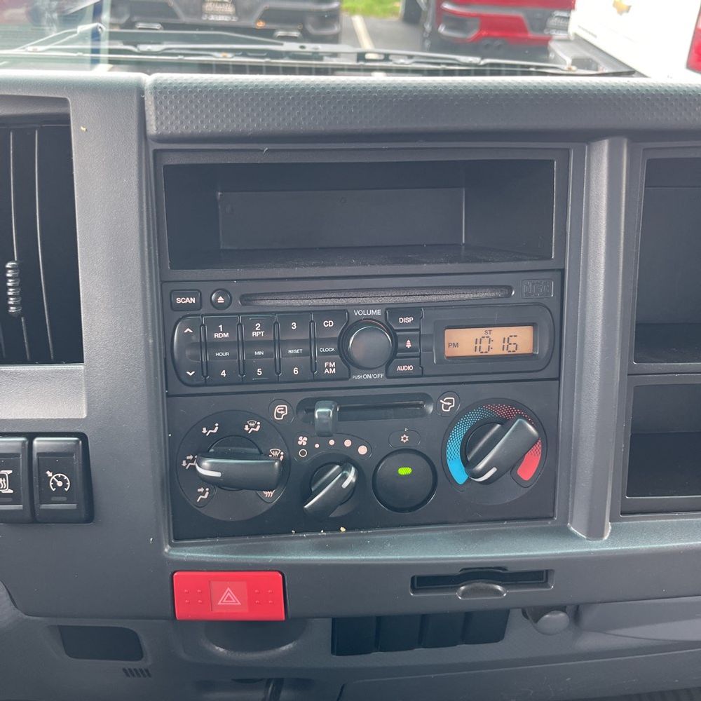 2013 Isuzu NPR HD Box Truck