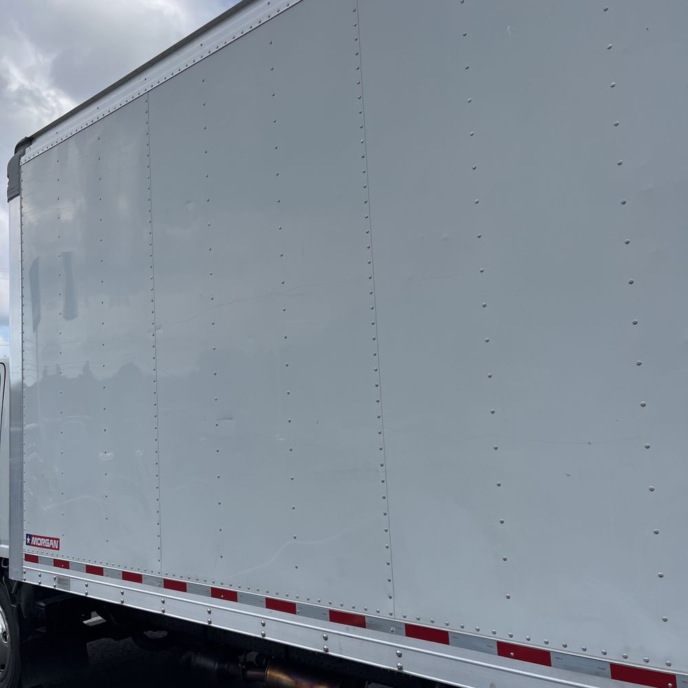 2013 Isuzu NPR HD Box Truck