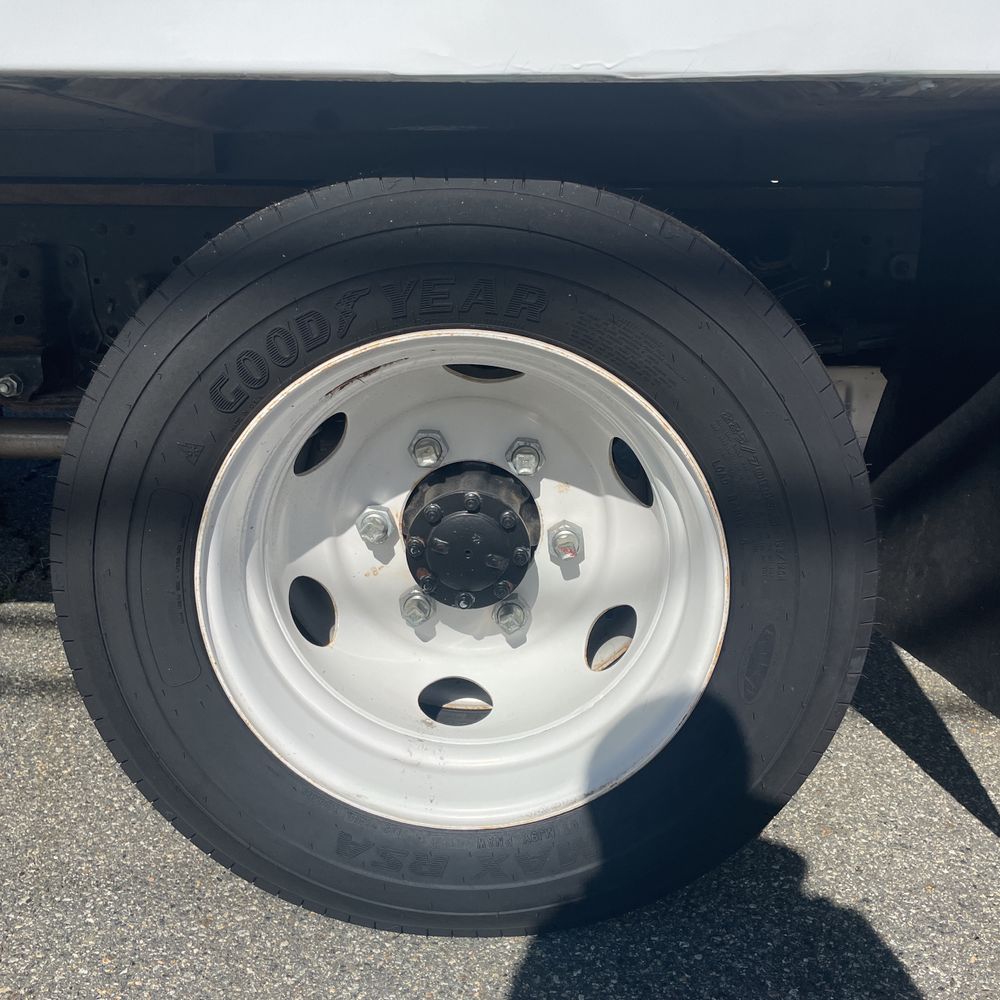 2022 Chevrolet Refrigerator box truck 4500