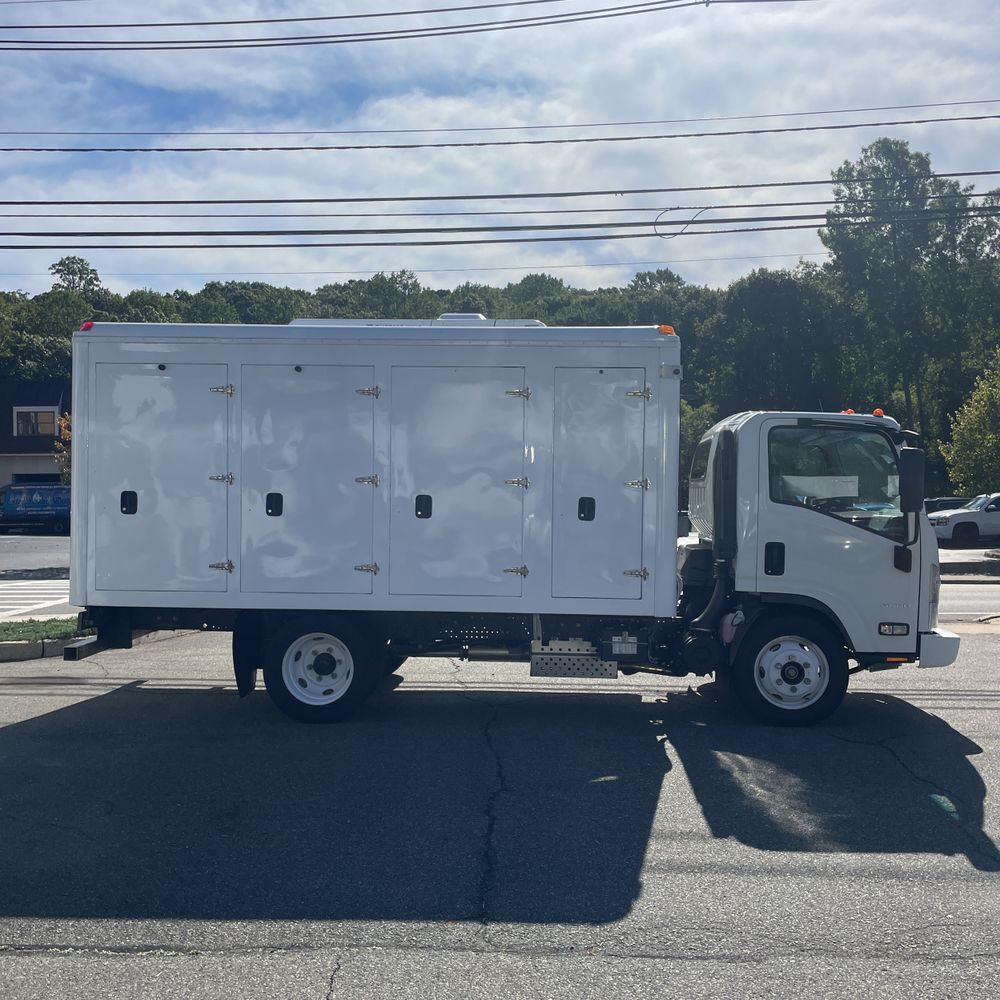 2022 Chevrolet Refrigerator box truck 4500