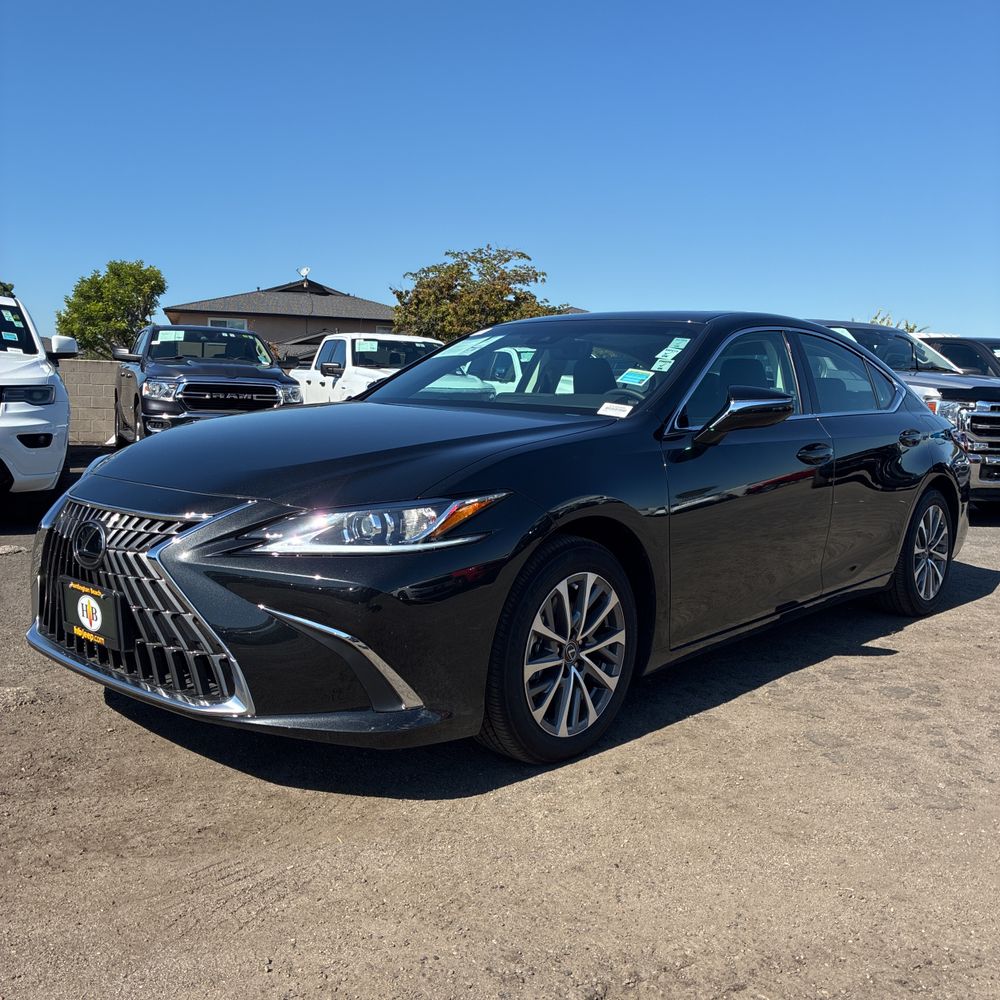 2025 Lexus ES 350 Base