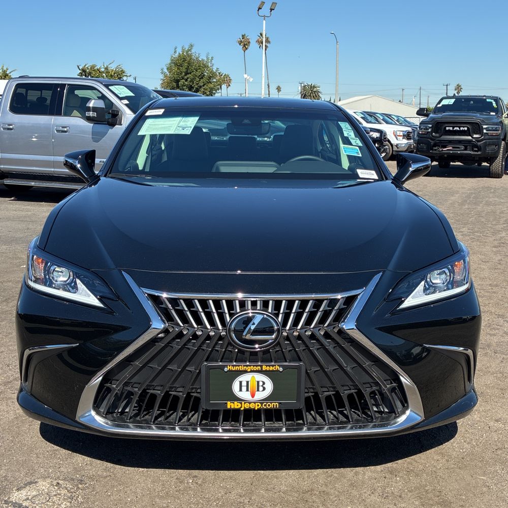 2025 Lexus ES 350 Base