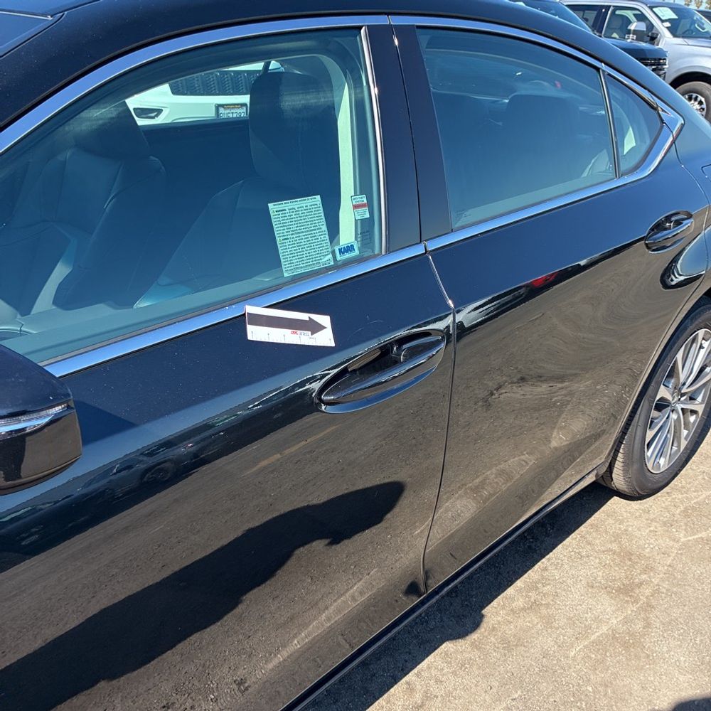 2025 Lexus ES 350 Base