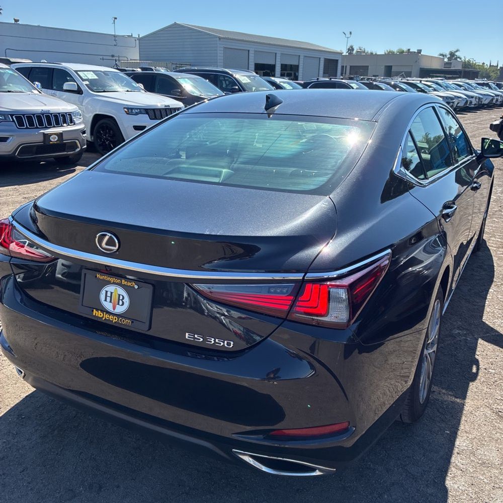 2025 Lexus ES 350 Base