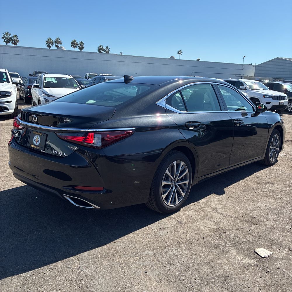 2025 Lexus ES 350 Base