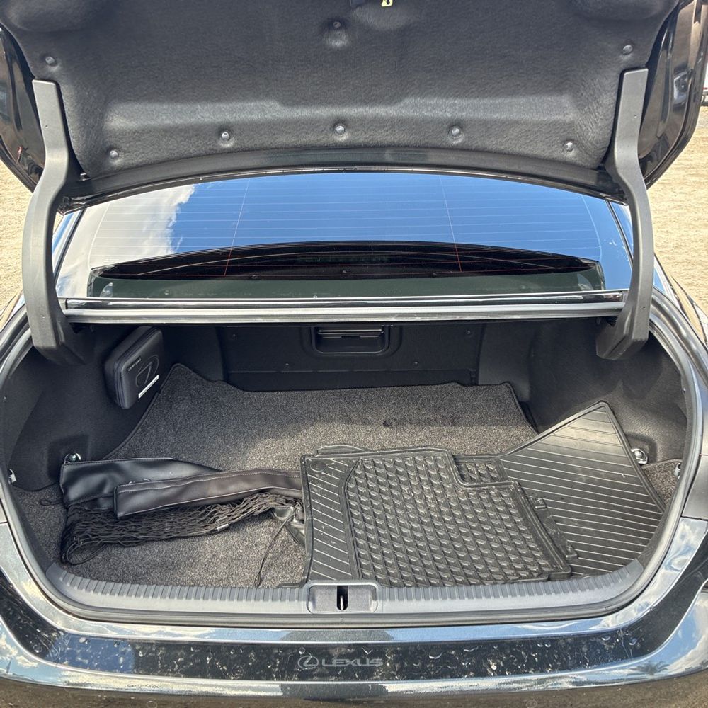 2024 Lexus ES 300h Base