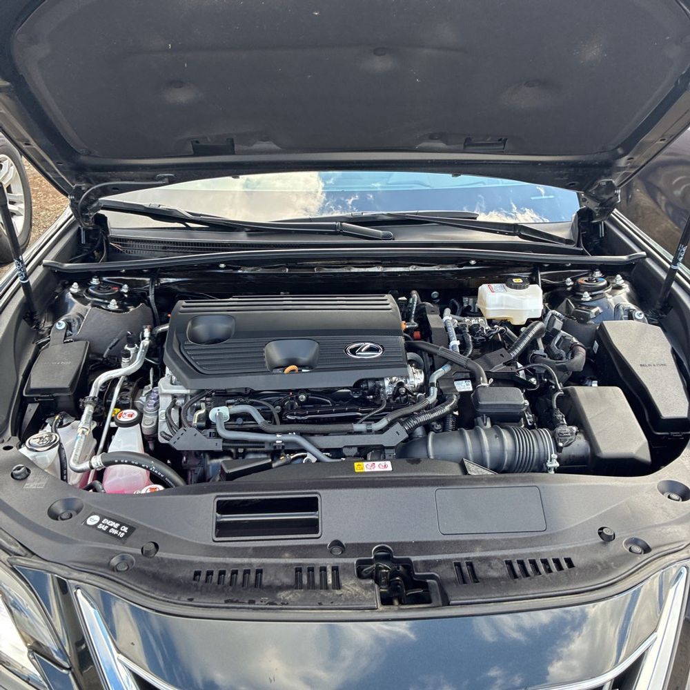 2024 Lexus ES 300h Base