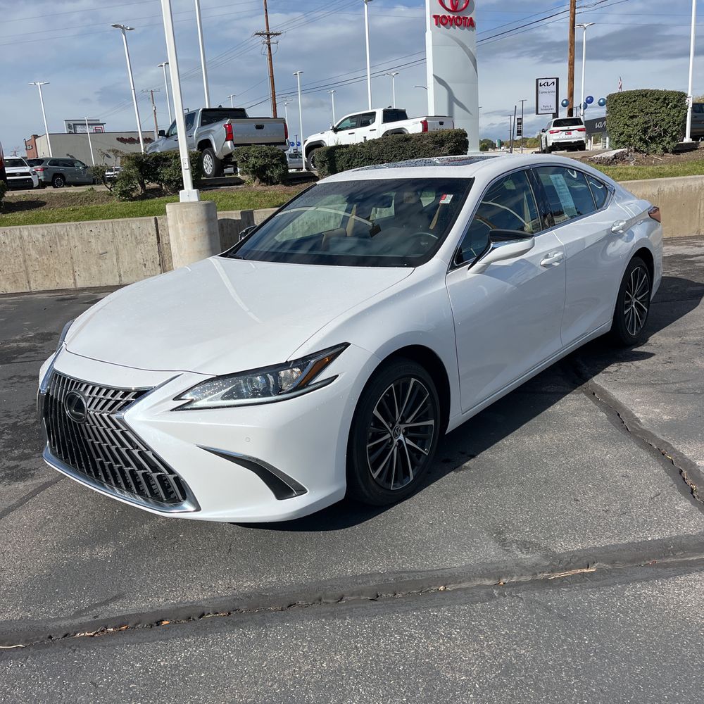 2024 Lexus ES 350 Base