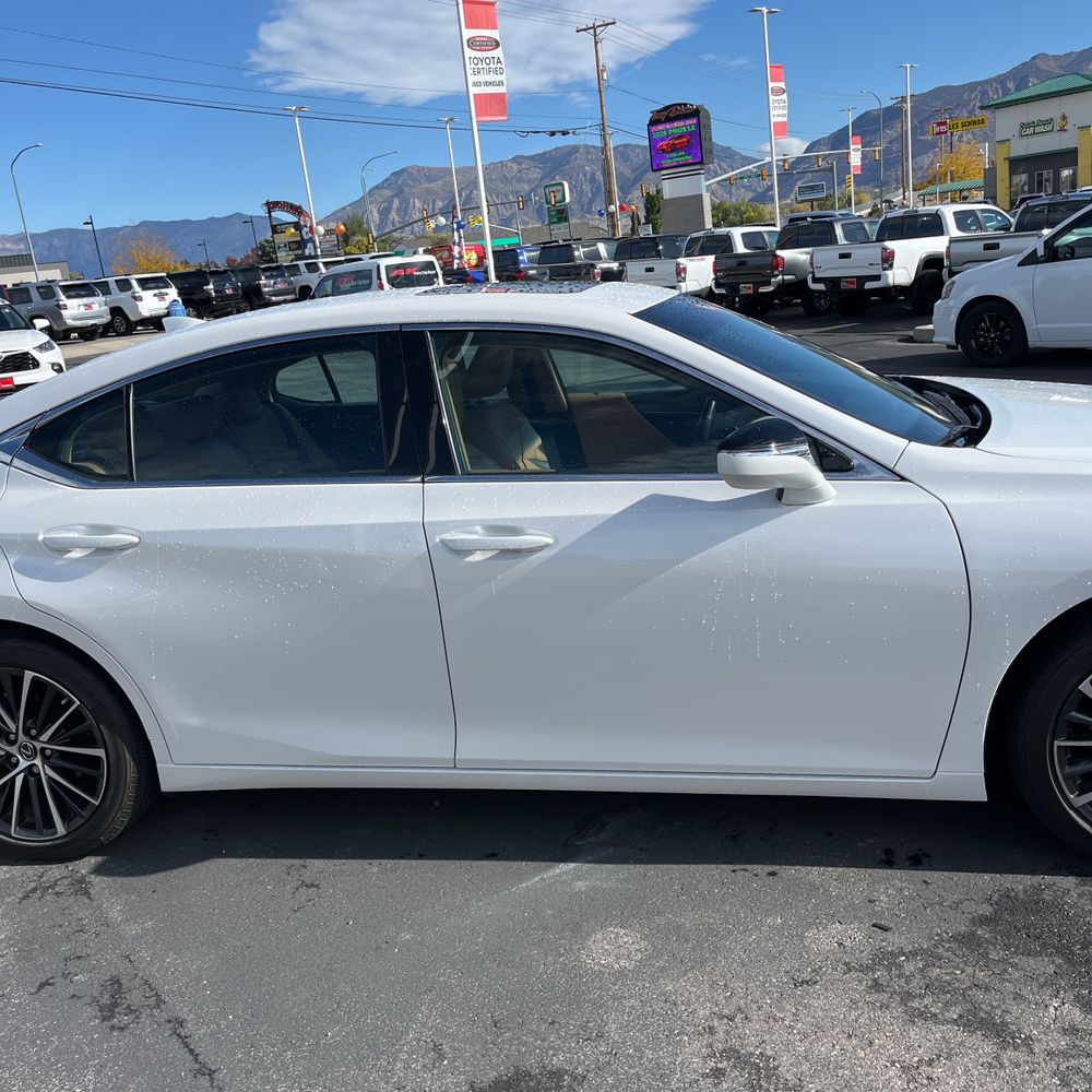 2024 Lexus ES 350 Base