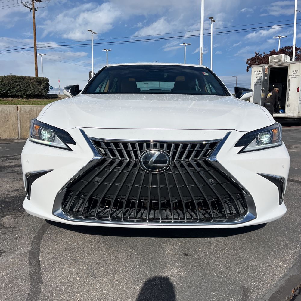 2024 Lexus ES 350 Base