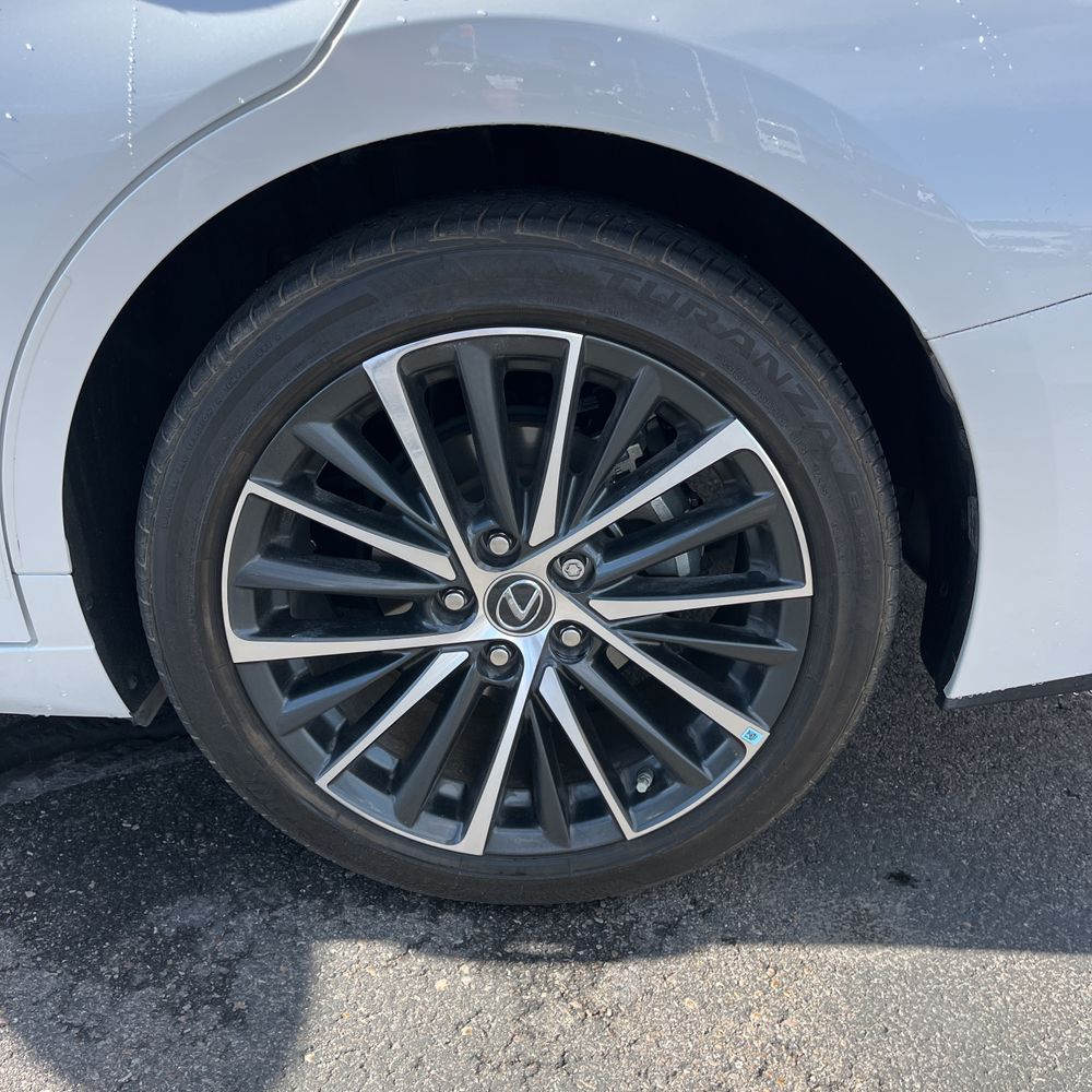 2024 Lexus ES 350 Base