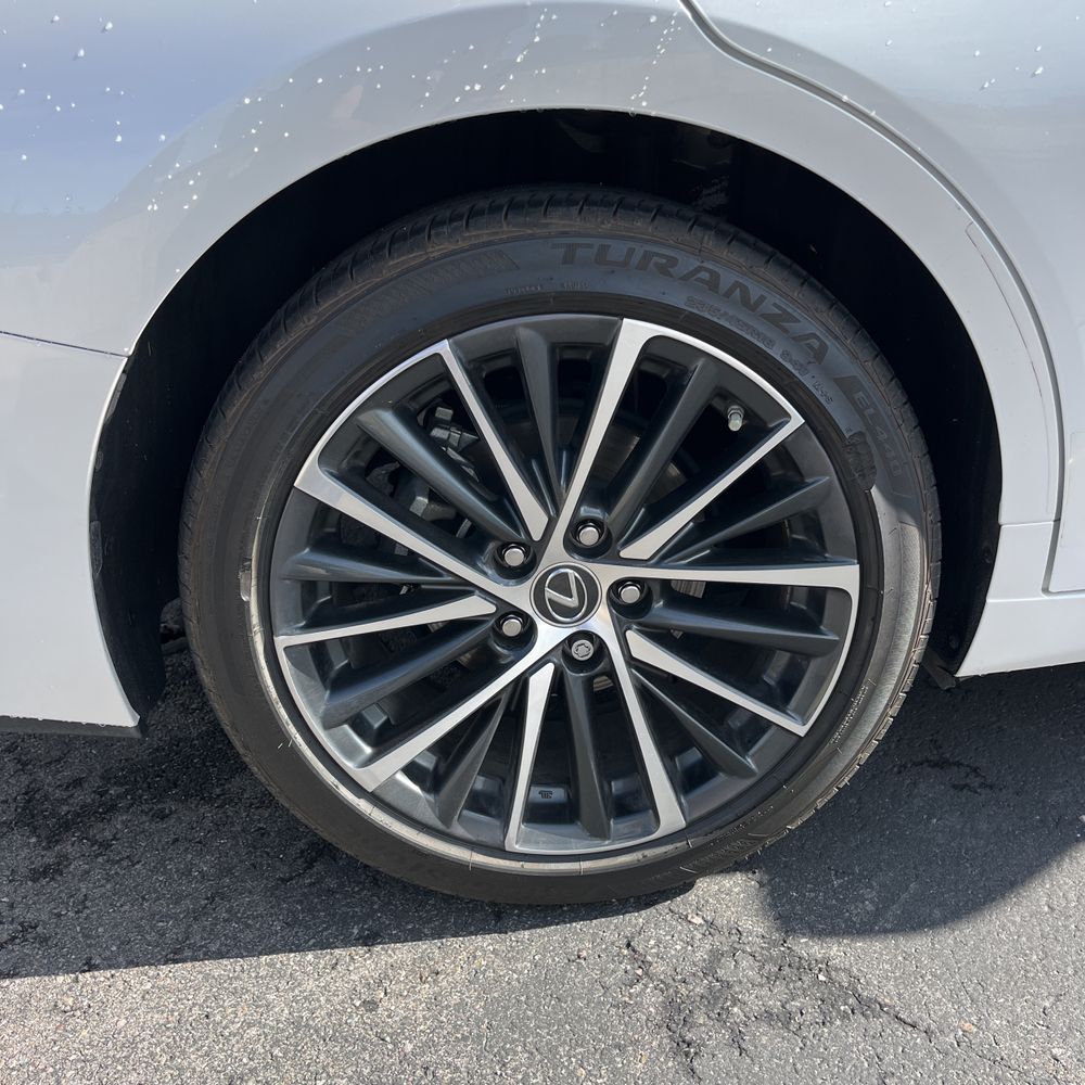 2024 Lexus ES 350 Base