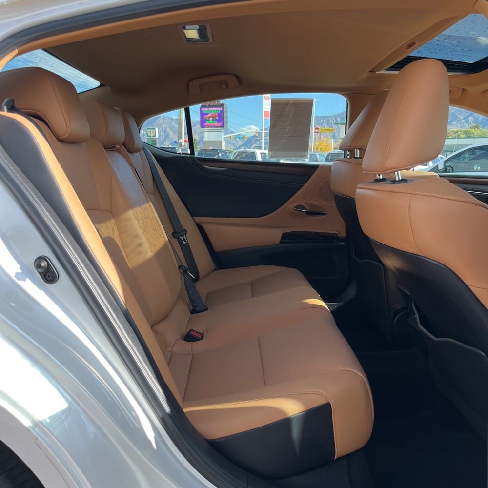 2024 Lexus ES 350 Base