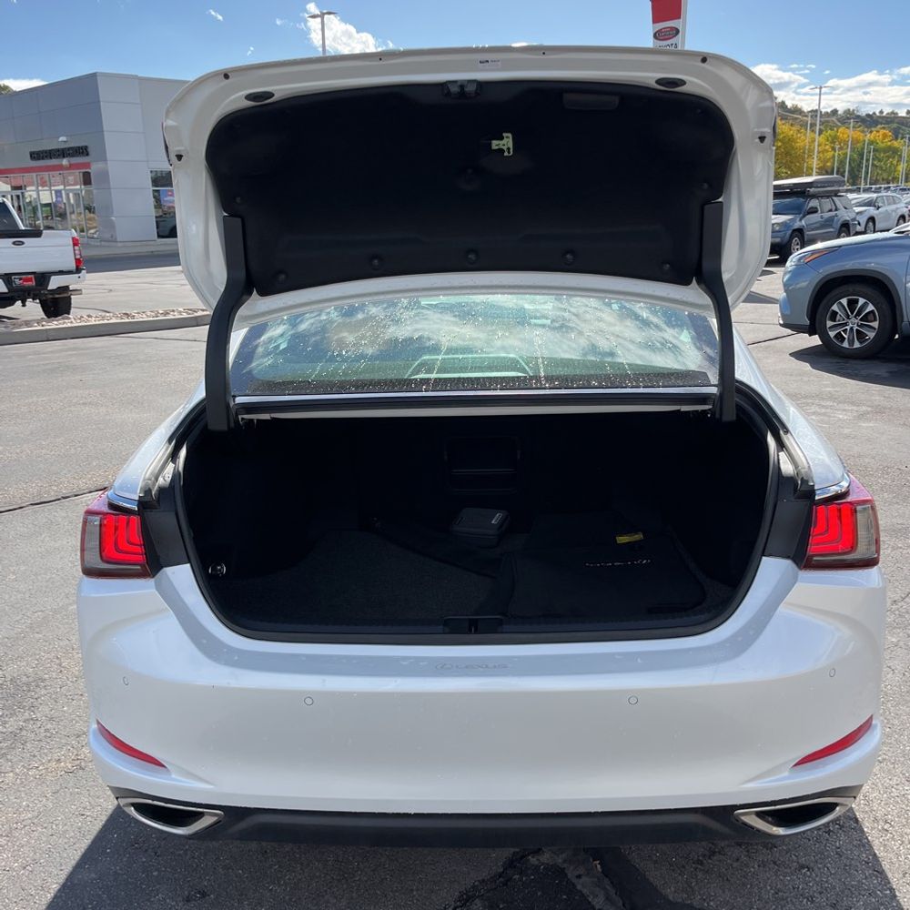 2024 Lexus ES 350 Base
