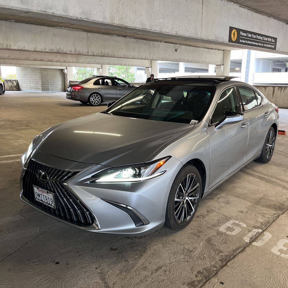 2024 Lexus ES 350 Base