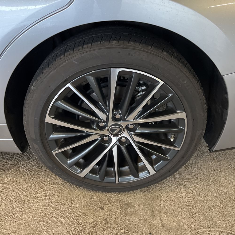 2024 Lexus ES 350 Base