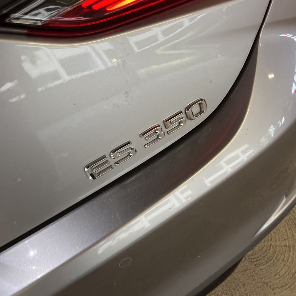 2024 Lexus ES 350 Base
