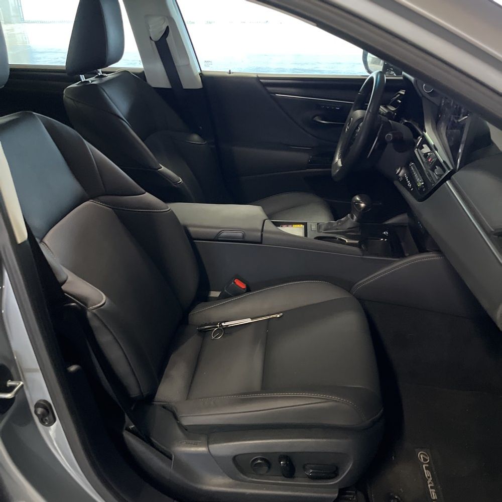 2024 Lexus ES 350 Base
