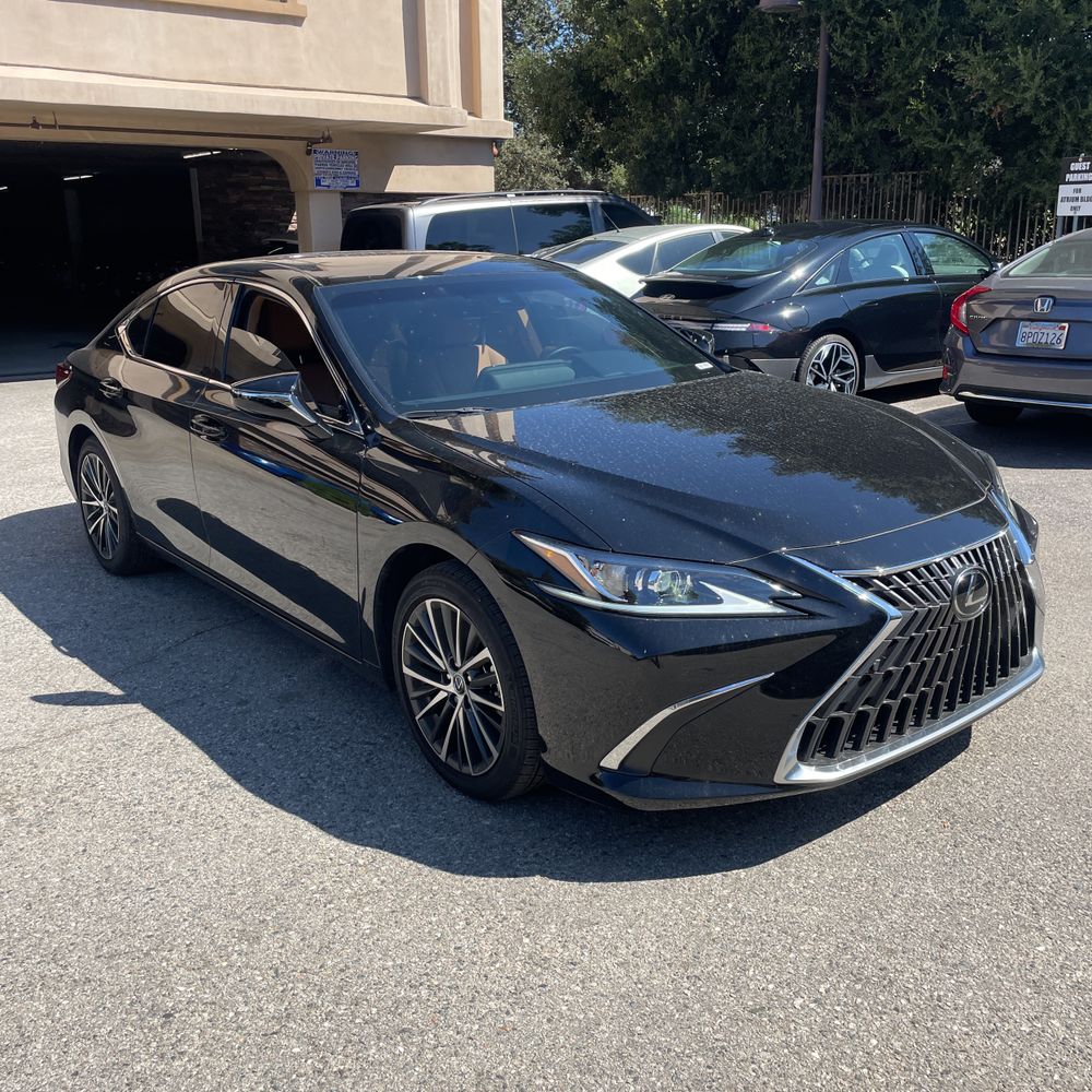 2025 Lexus ES 350 Base