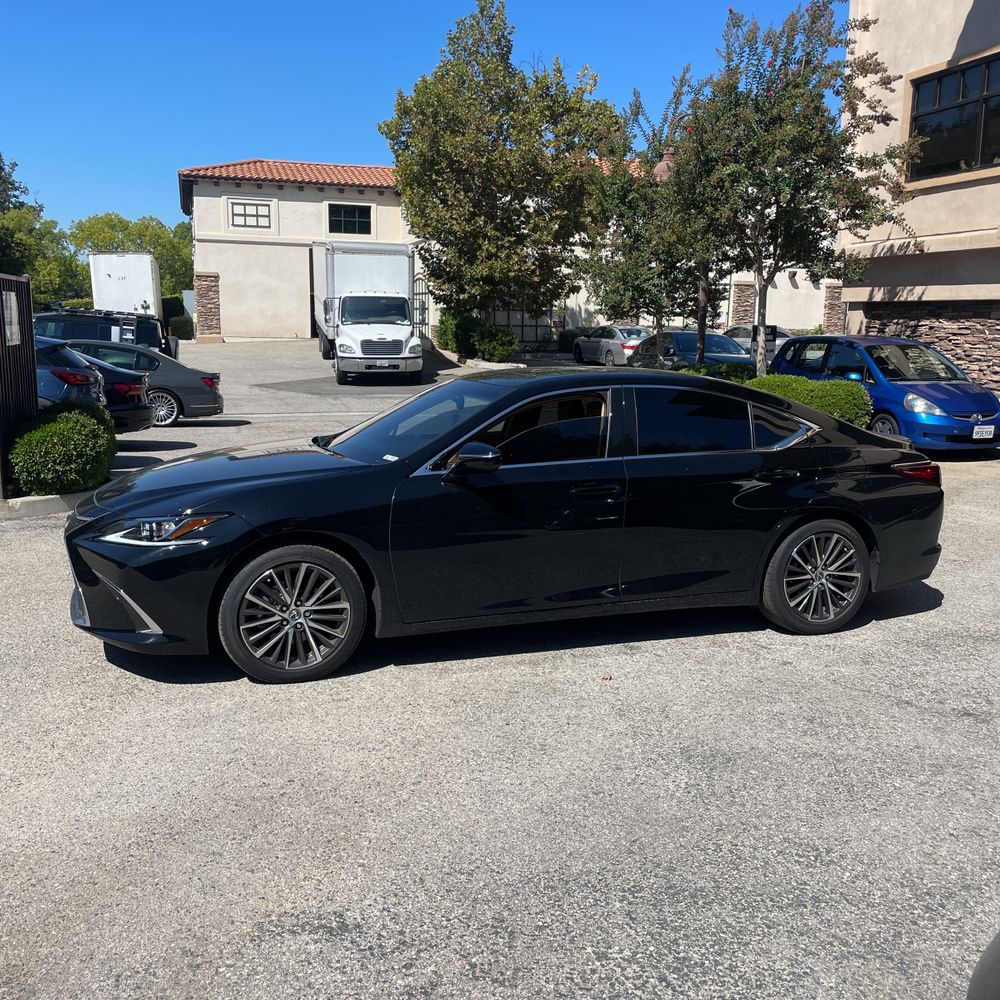 2025 Lexus ES 350 Base