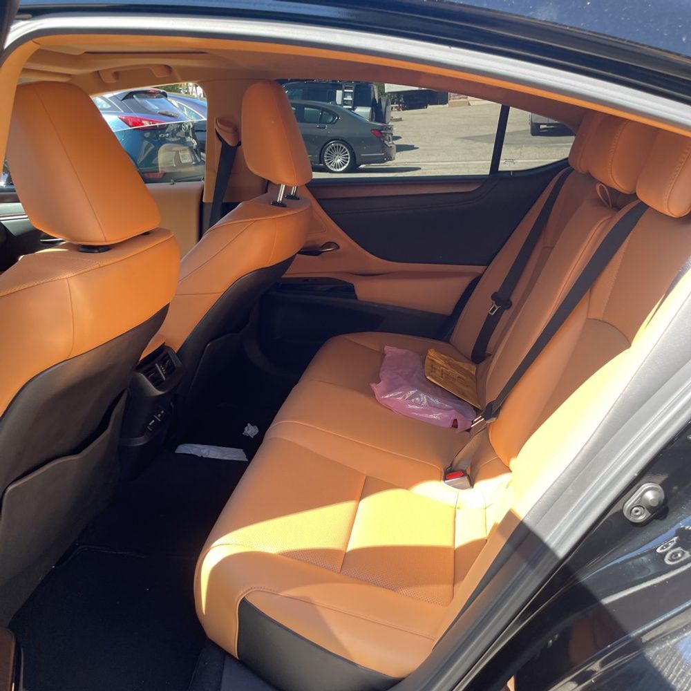 2025 Lexus ES 350 Base