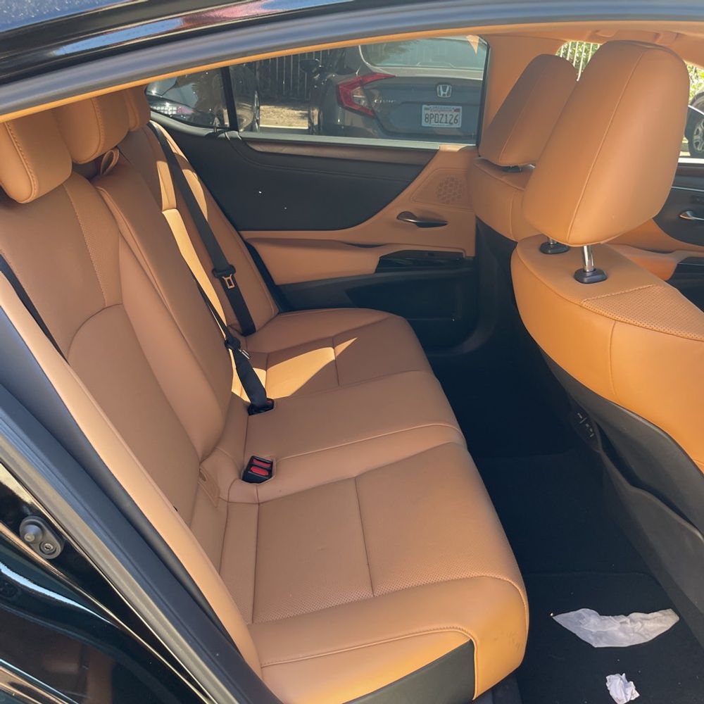 2025 Lexus ES 350 Base