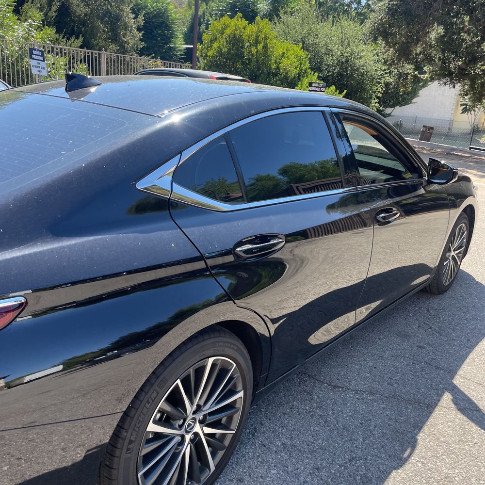 2025 Lexus ES 350 Base