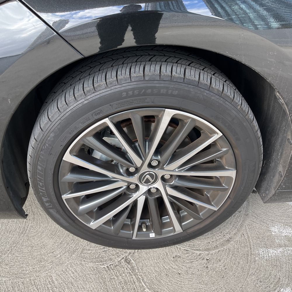 2025 Lexus ES 350 Base