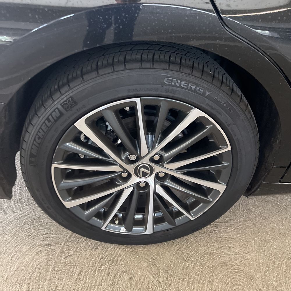 2025 Lexus ES 350 Base