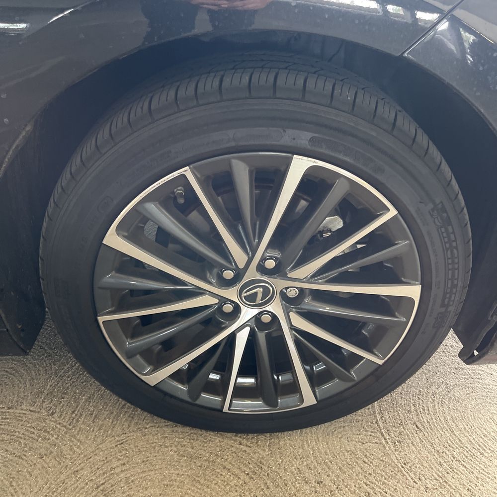 2025 Lexus ES 350 Base