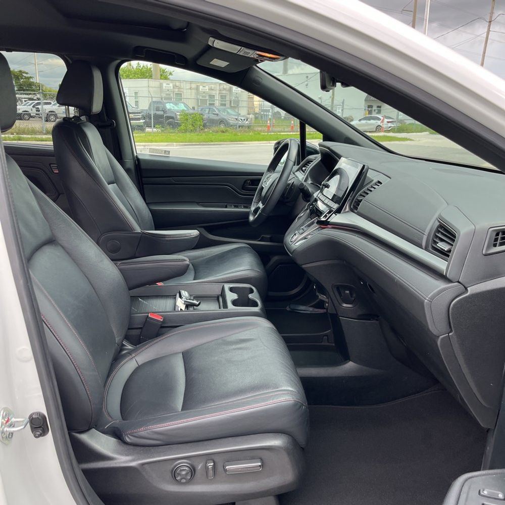 2023 Honda Odyssey Sport