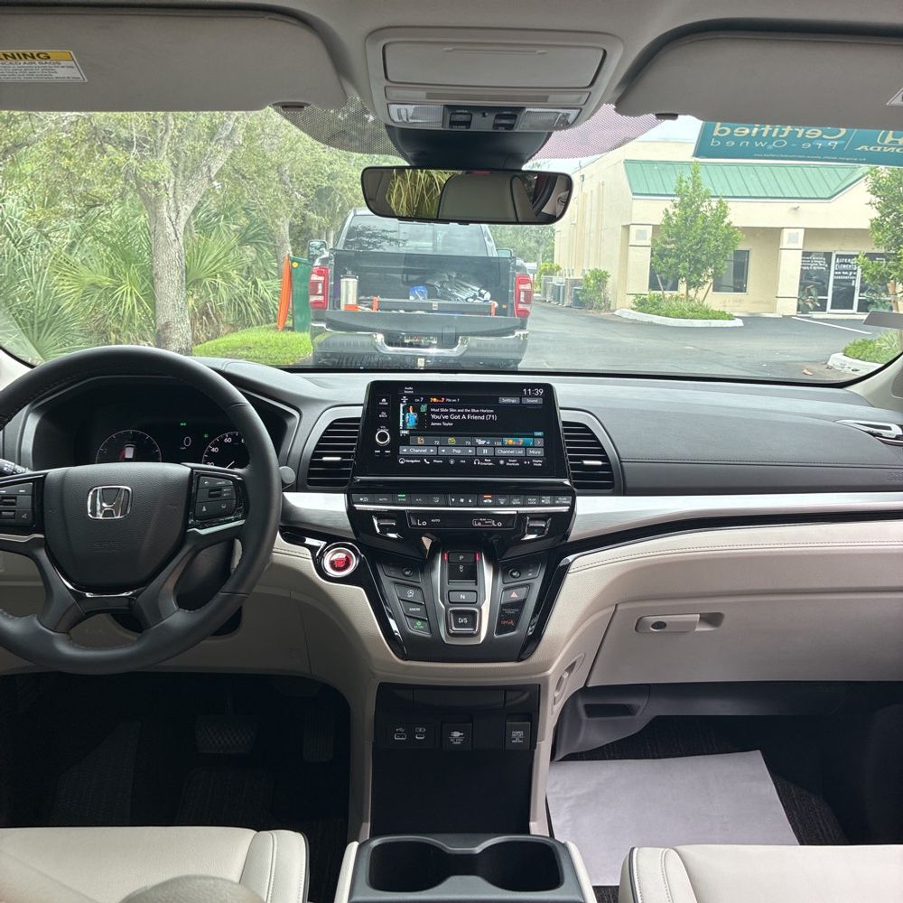 2025 Honda Odyssey Touring