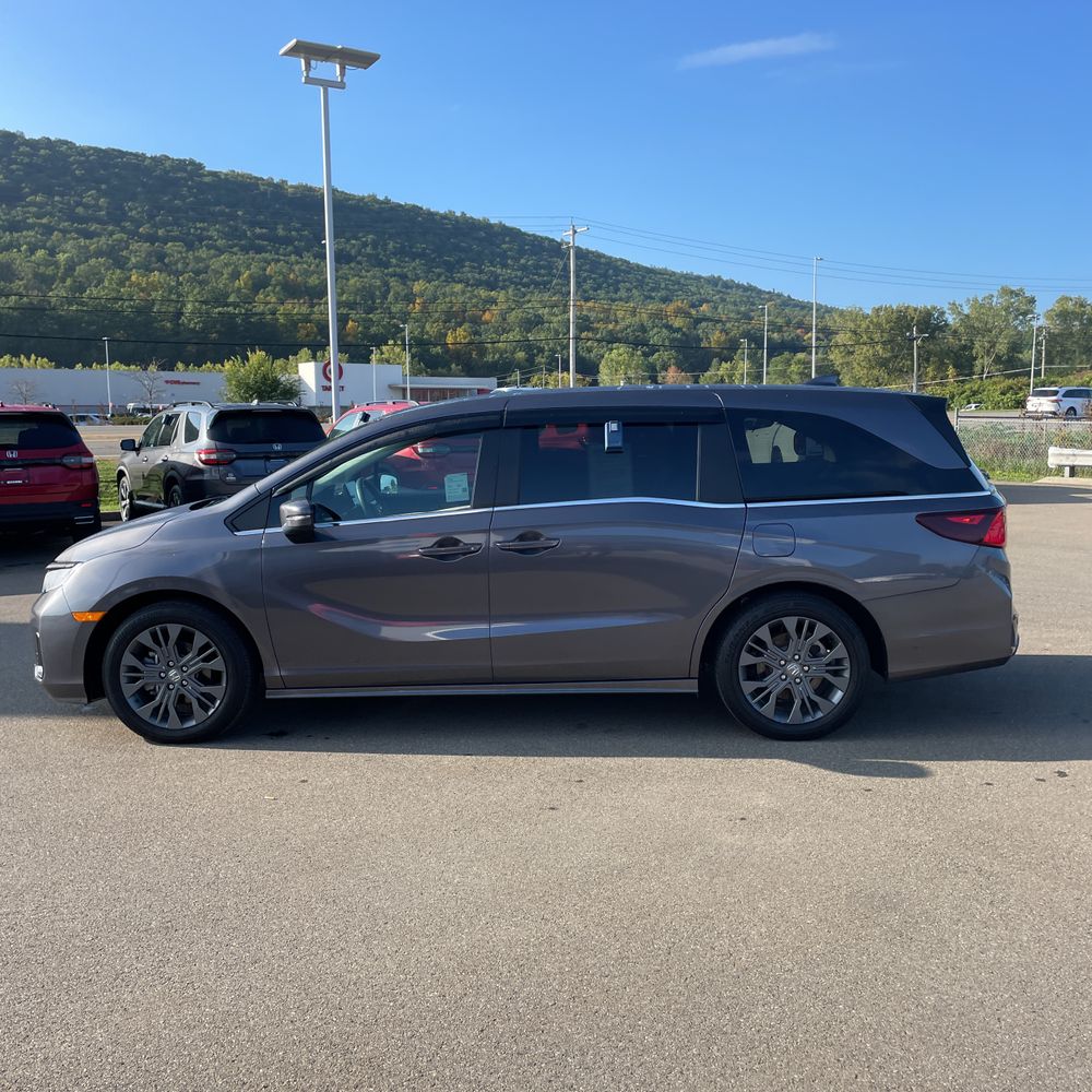 2025 Honda Odyssey Touring