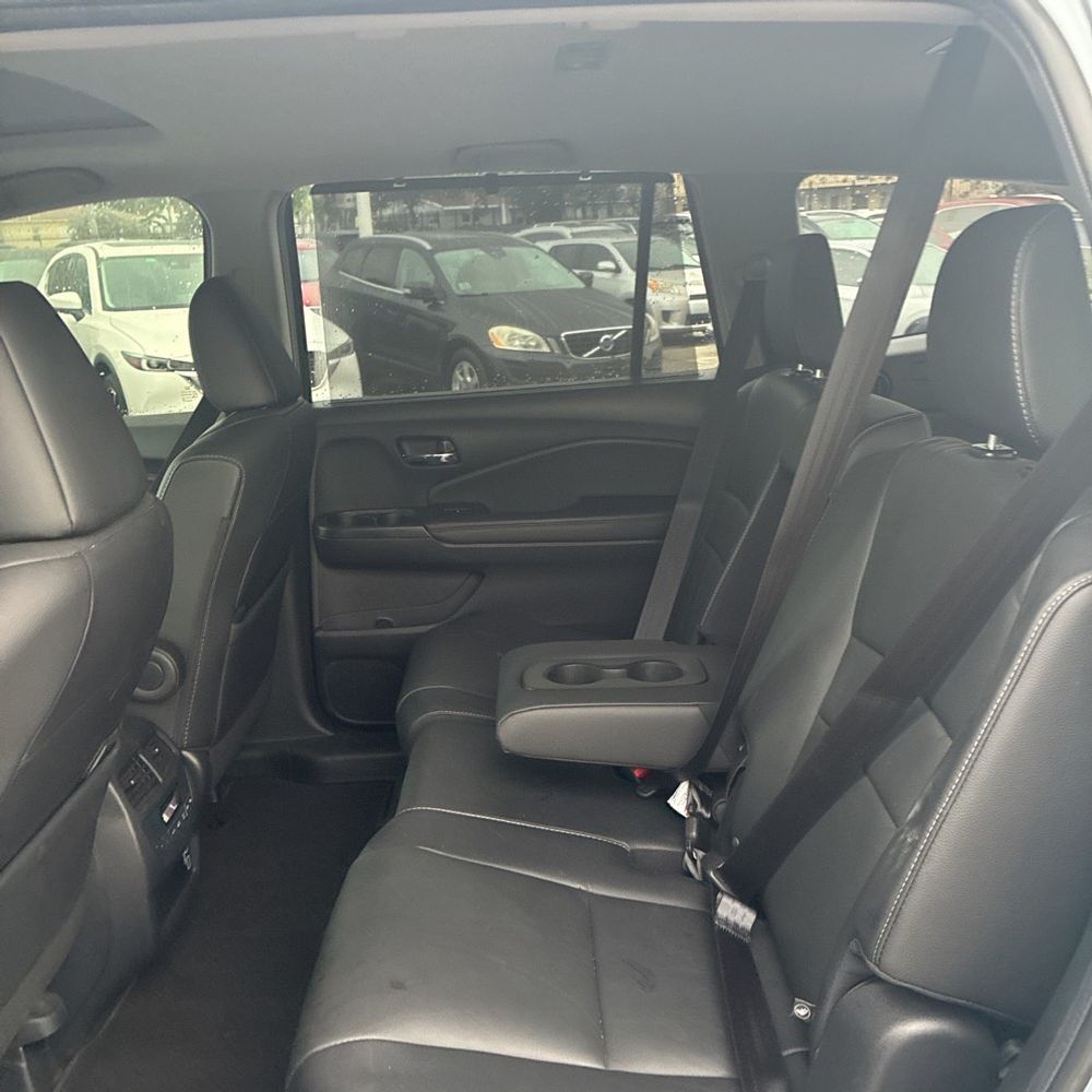 2022 Honda Pilot SE