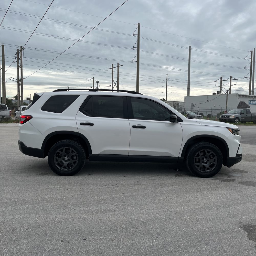 2023 Honda Pilot TrailSport
