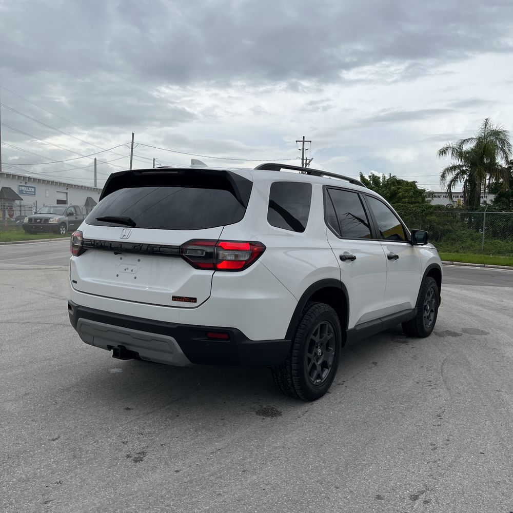 2023 Honda Pilot TrailSport