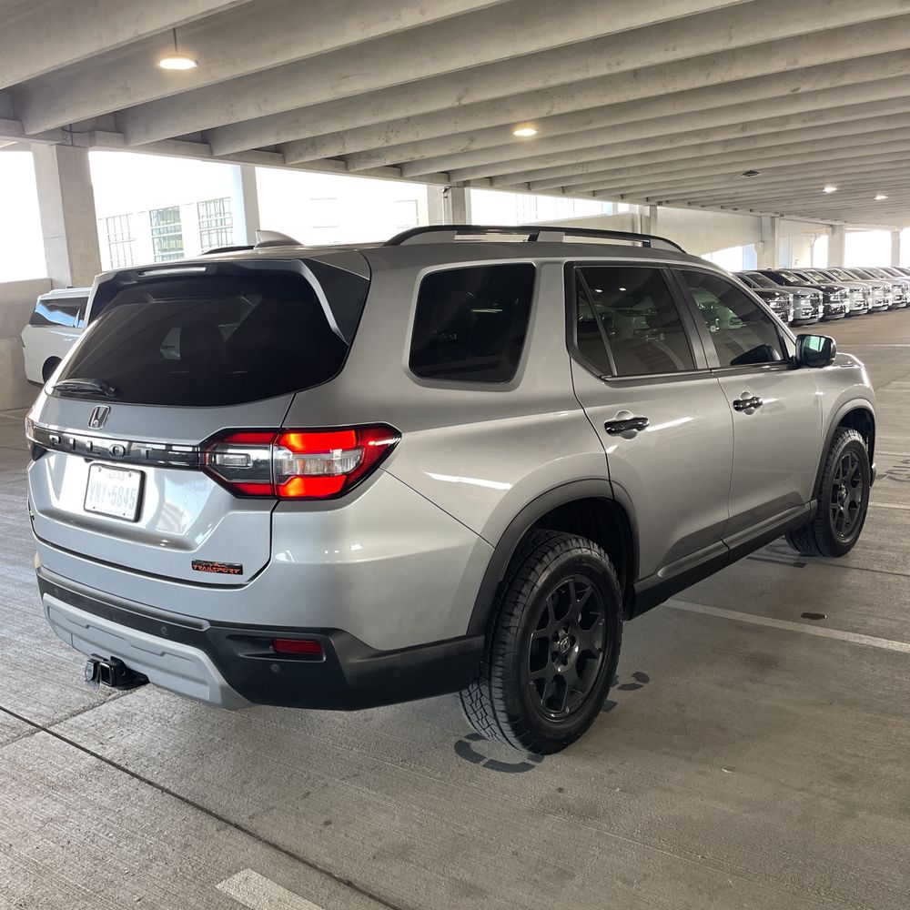 2023 Honda Pilot TrailSport