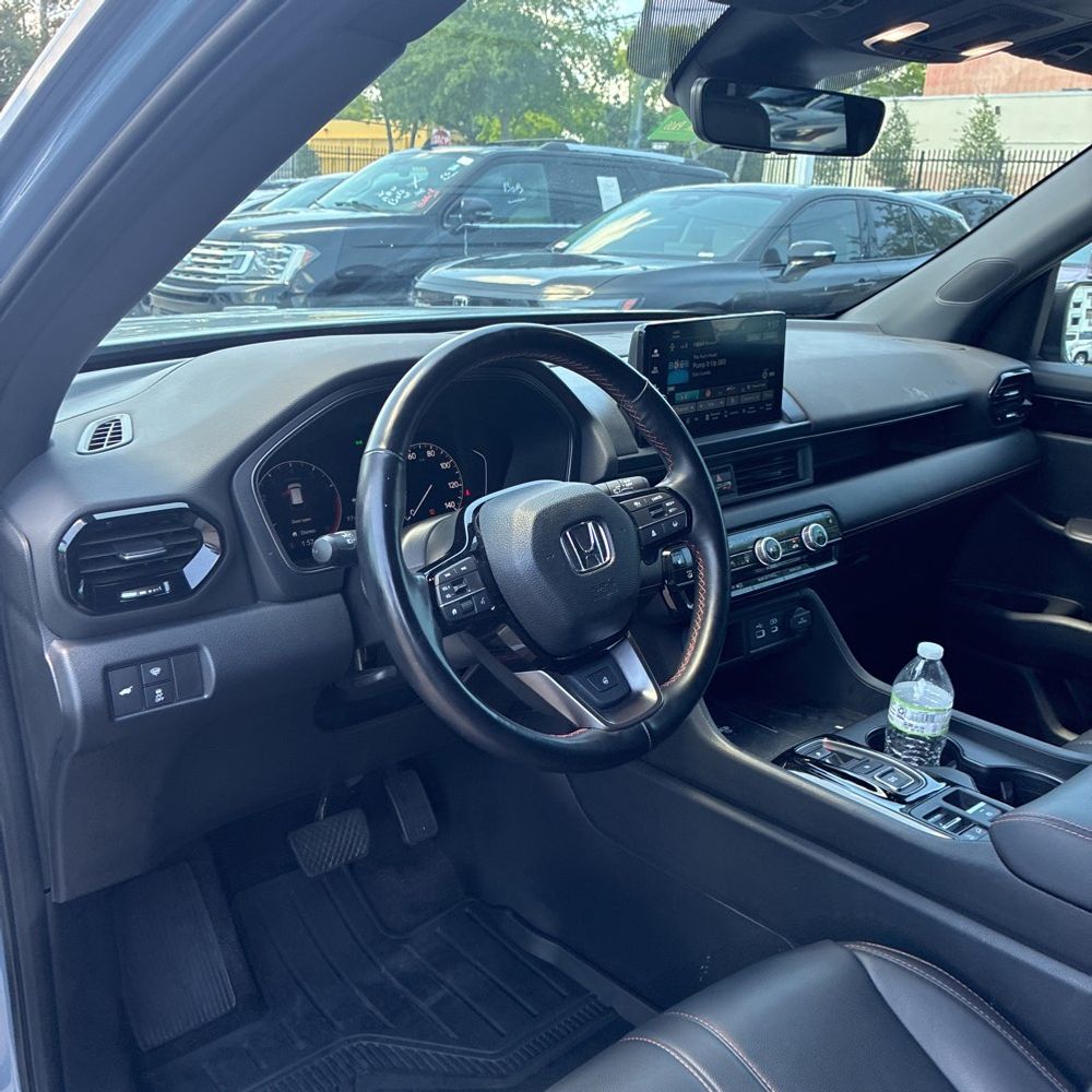 2023 Honda Pilot TrailSport
