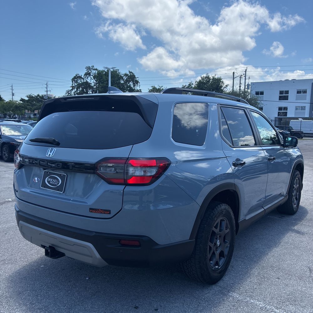 2023 Honda Pilot TrailSport