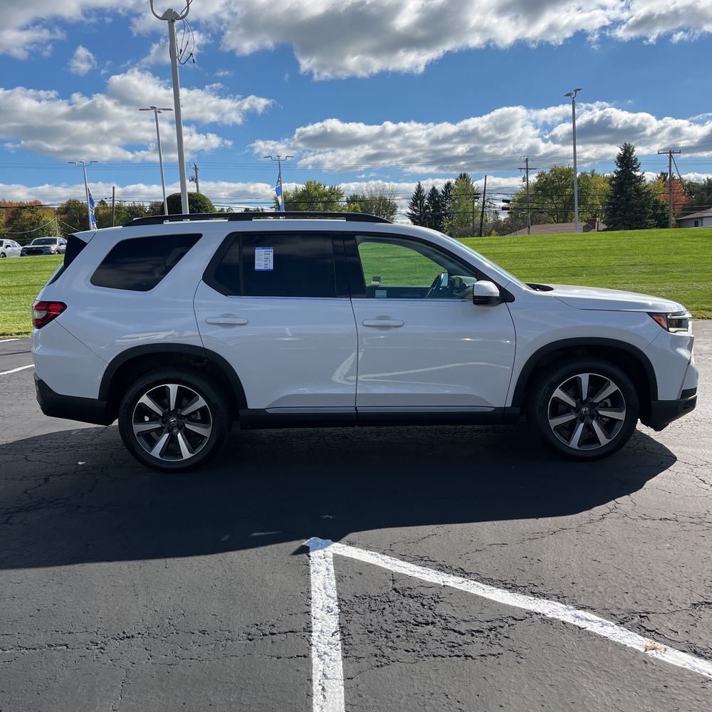 2023 Honda Pilot Touring