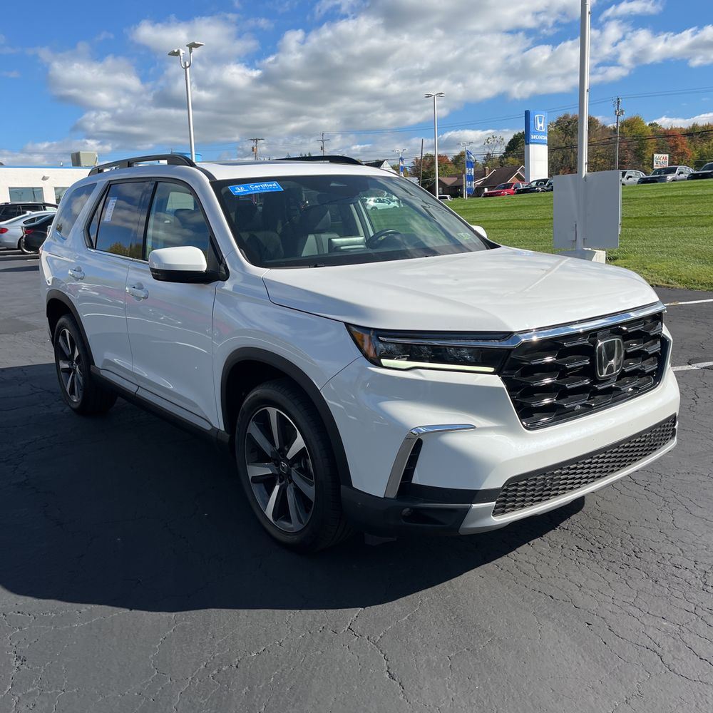 2023 Honda Pilot Touring