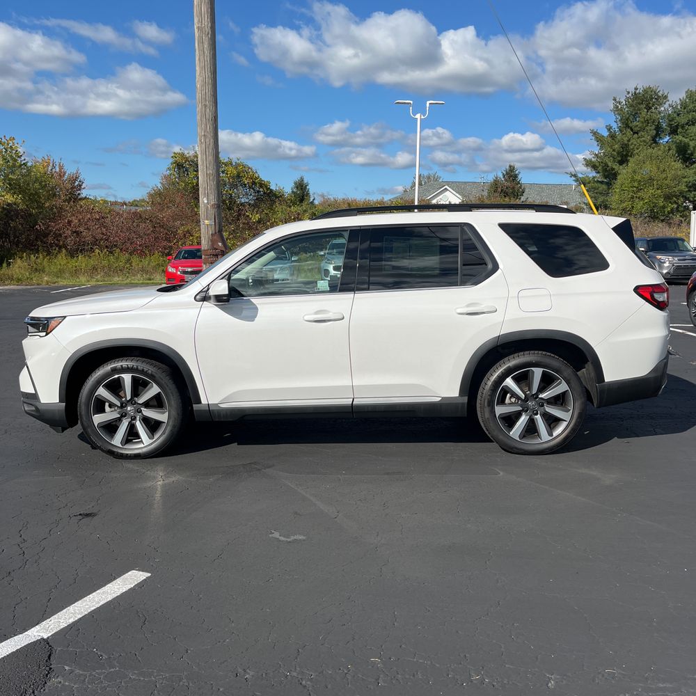 2023 Honda Pilot Touring