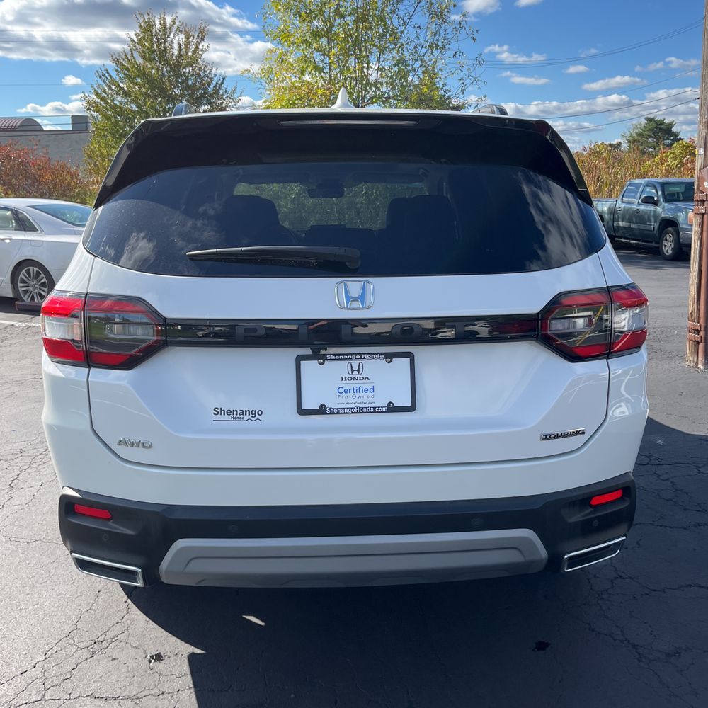 2023 Honda Pilot Touring